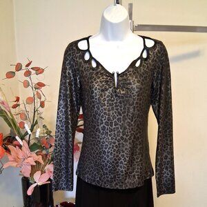 NWOT NESS Women’s Luxury Stretch Printed Blouse Long Sleeve Top 4